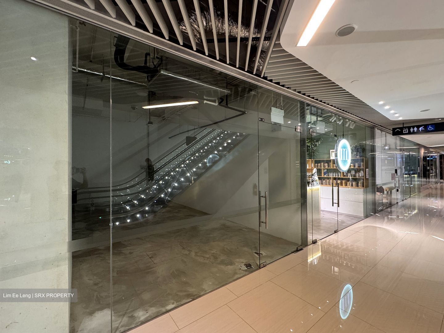 City Gate (D7), Retail #569779831